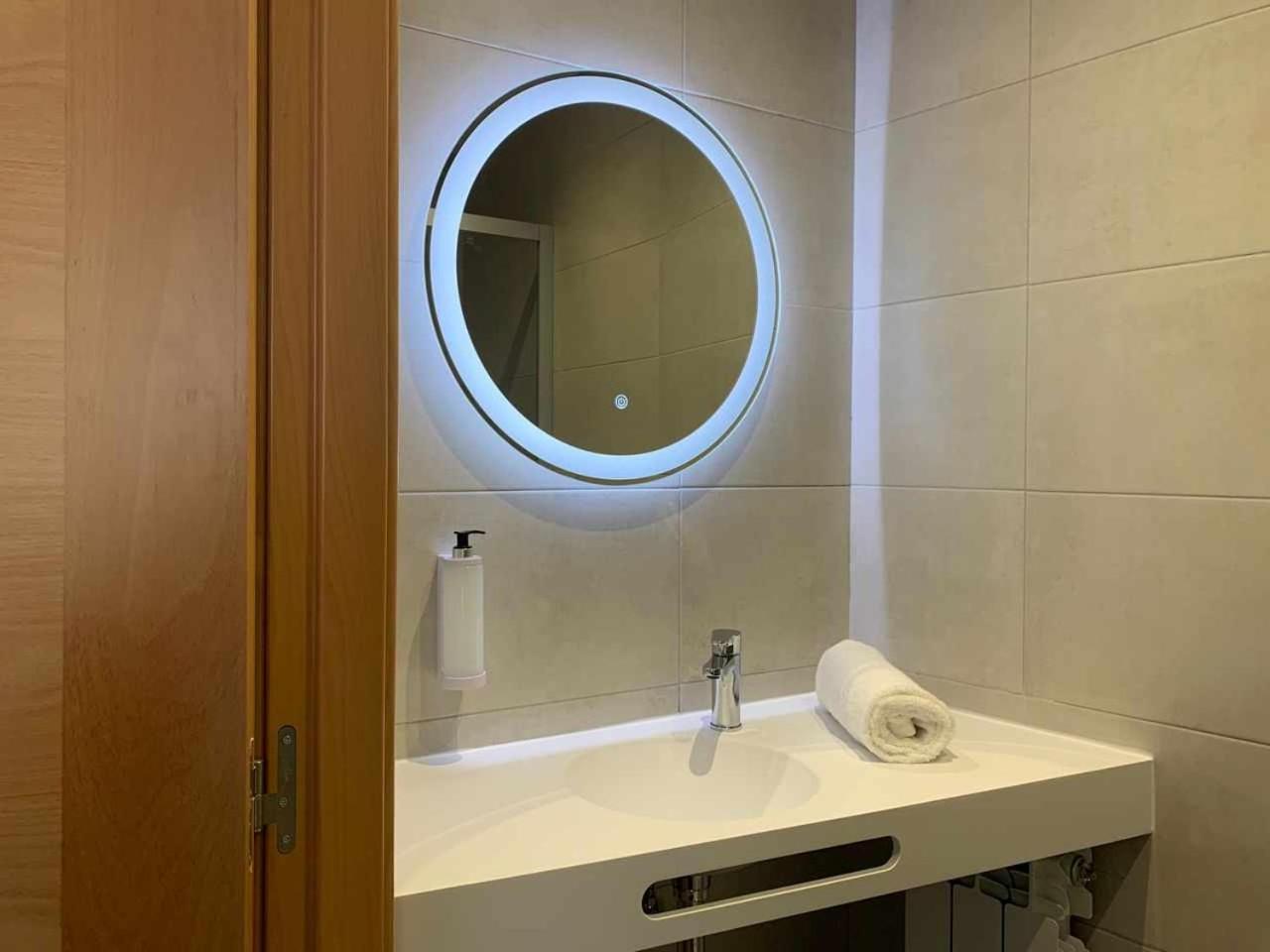Ramon Y Cajal Suites De Luxe León Dış mekan fotoğraf